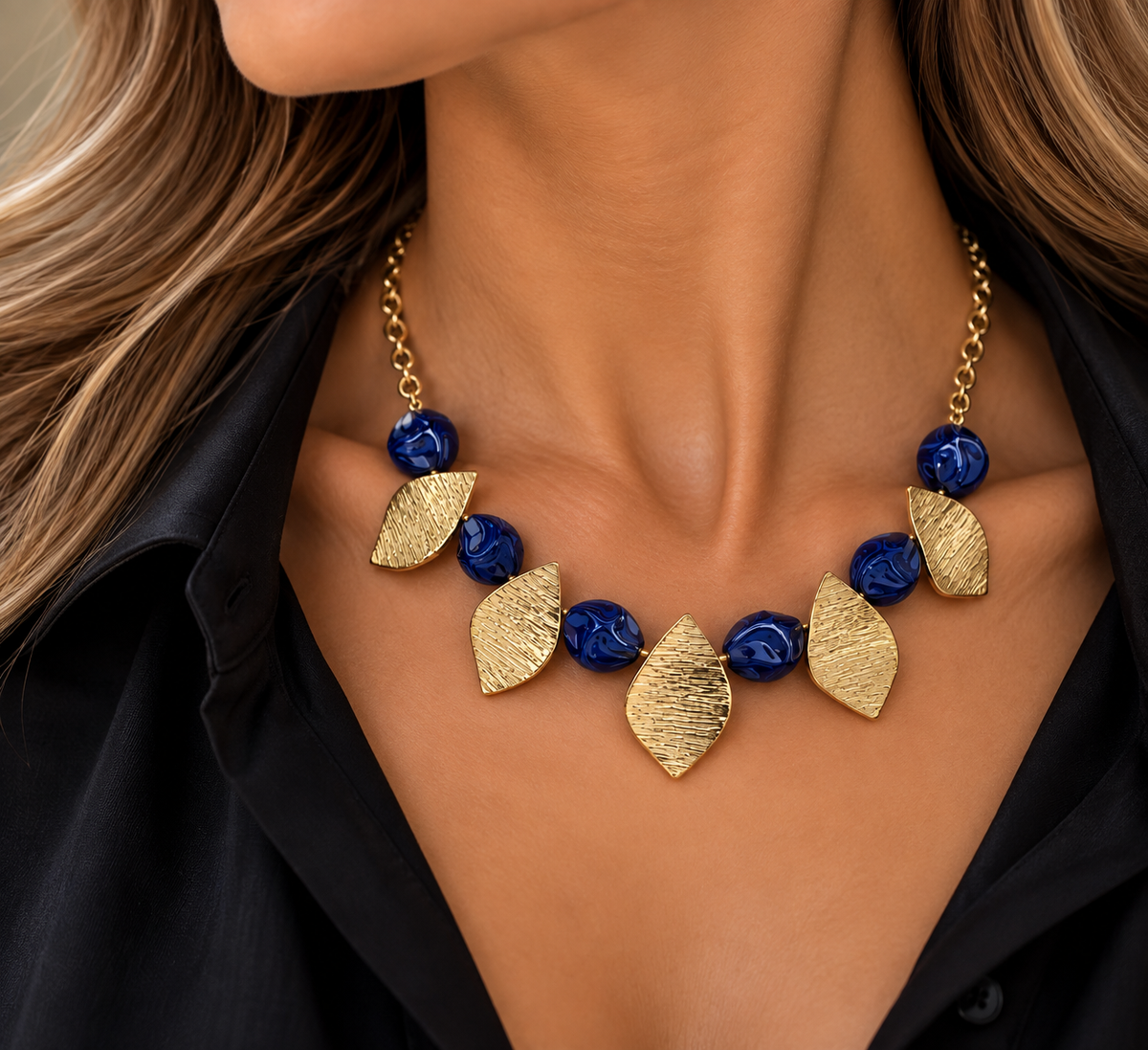Navy Bloom Necklace