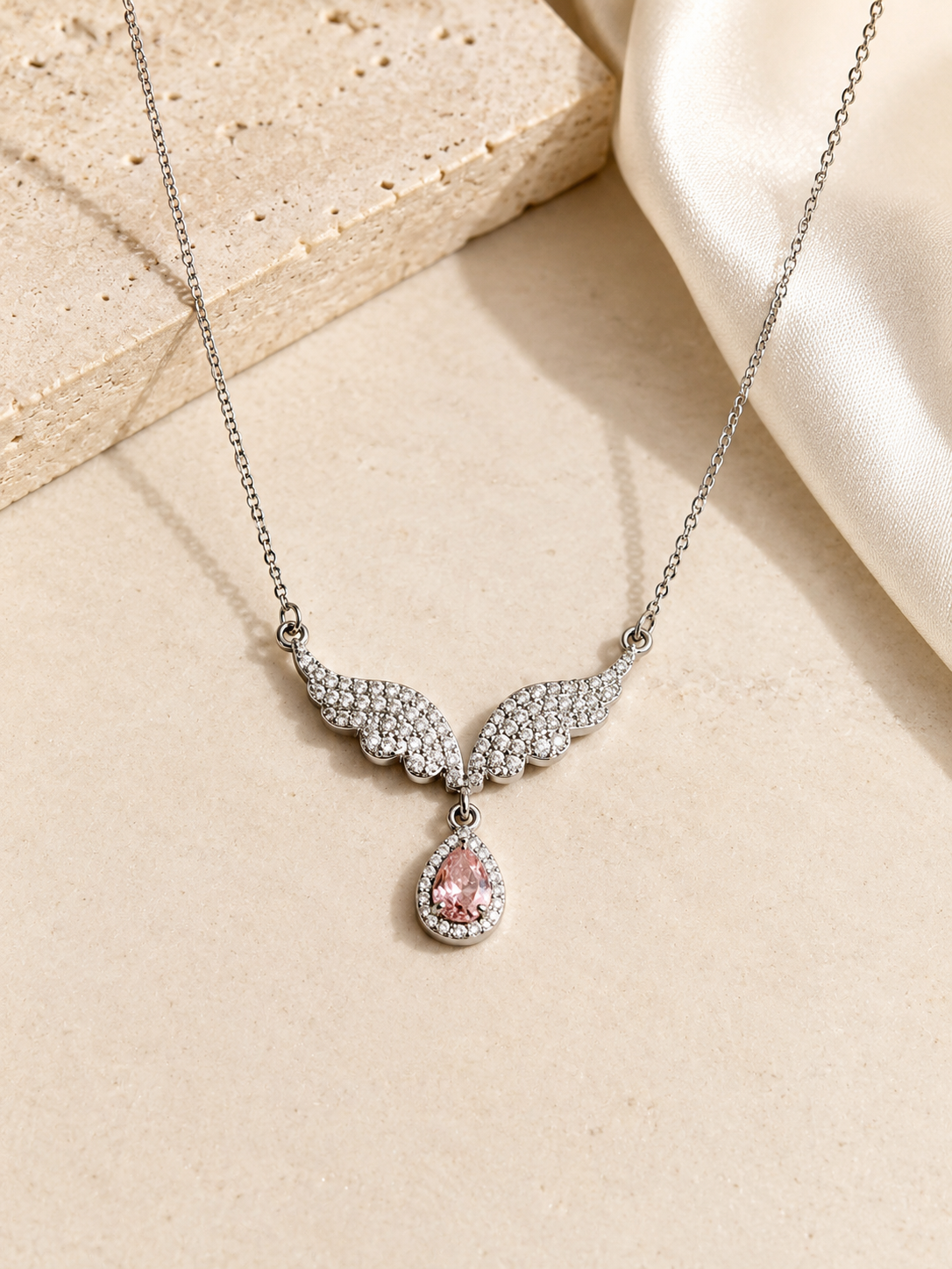 Angel wings with zircon pink